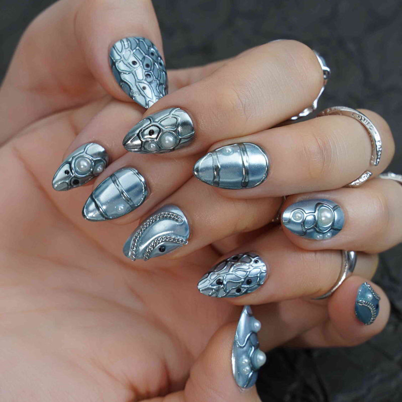 Cyber Alien Short Almond Chrome