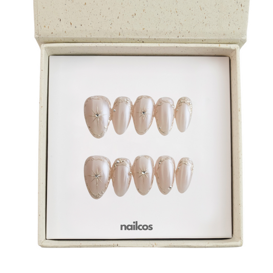 Celestia Short Almond Chrome,Glazed Press-on Nails