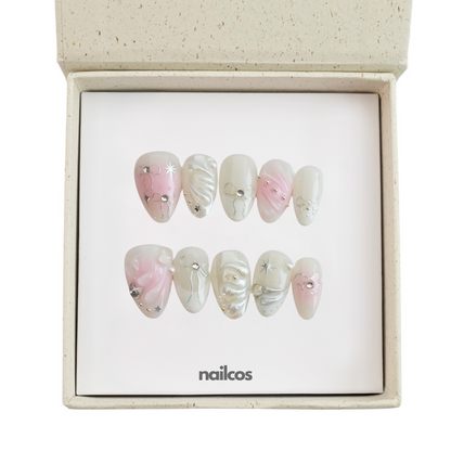 Silver Morning Short Almond Chrome,3D Press-on Nails